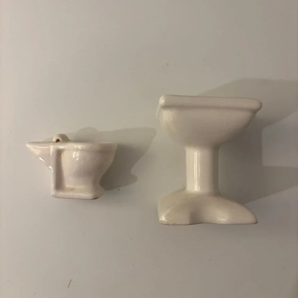 VTG Japan Porcelain Ceramic Dollhouse Miniature Bathroom Tub Sink Toilet Lot